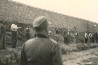 10 + 1 πράγματα από την αποκάλυψη των φωτογραφιών από την Καισαριανή